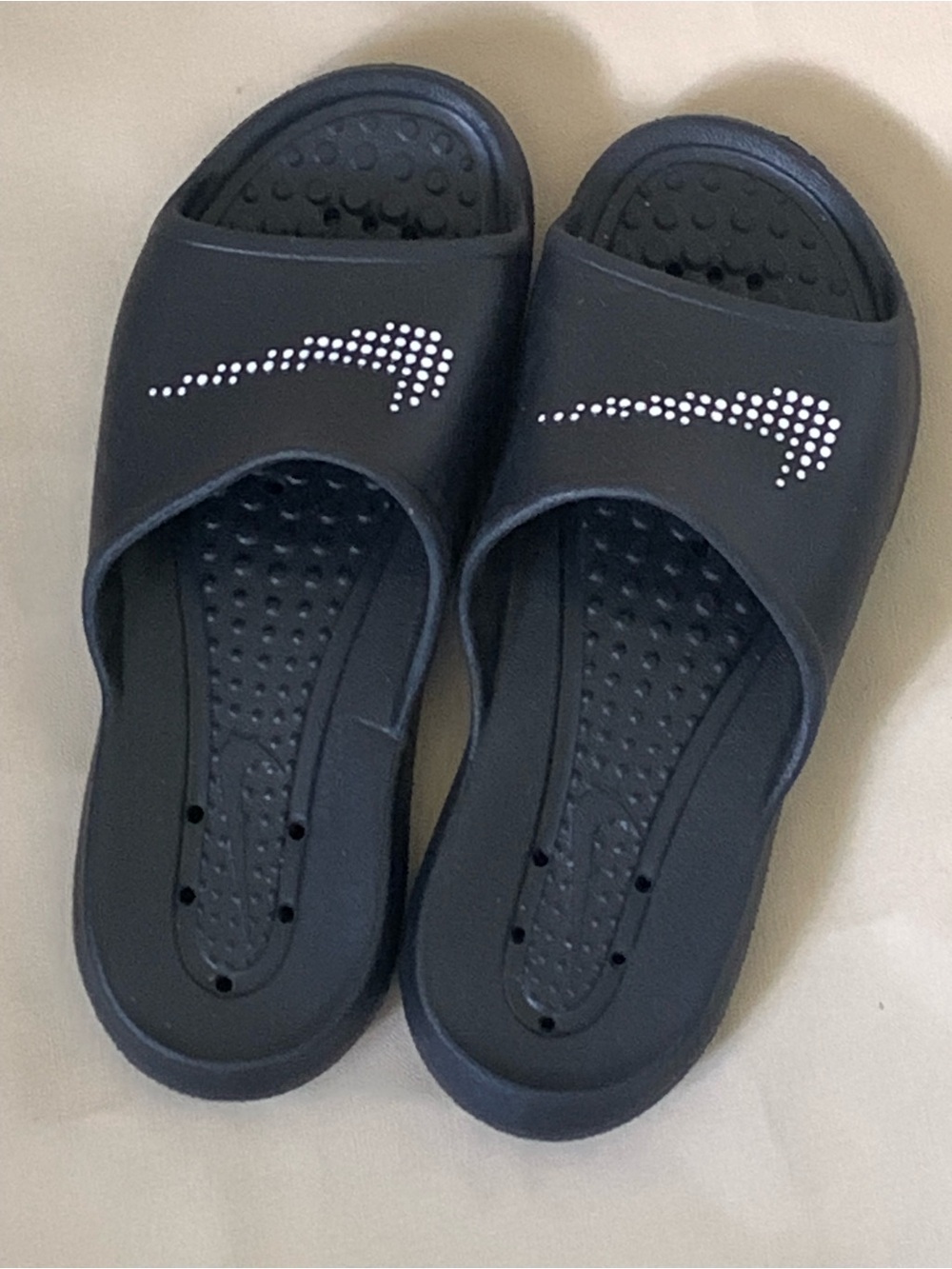 Nike Victori One Black Shower Slides - Size M6/W7 Preowned